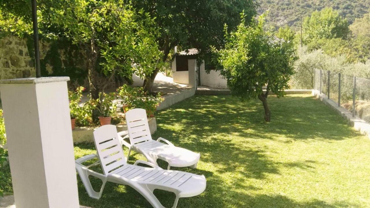 La Fuente De El Nacimiento Vendégház Benamahoma Kültér fotó
